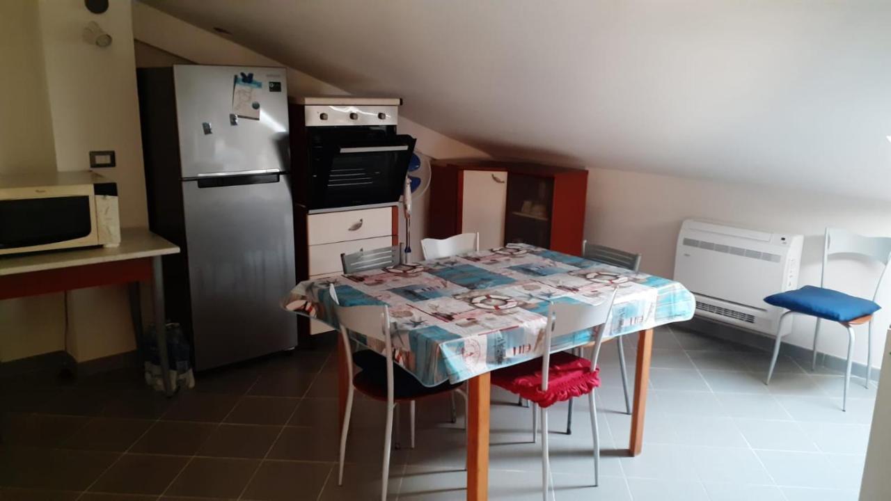 Appartamento Per Vacanze E Brevi Periodi Iun Q2474 Oristano Exterior photo